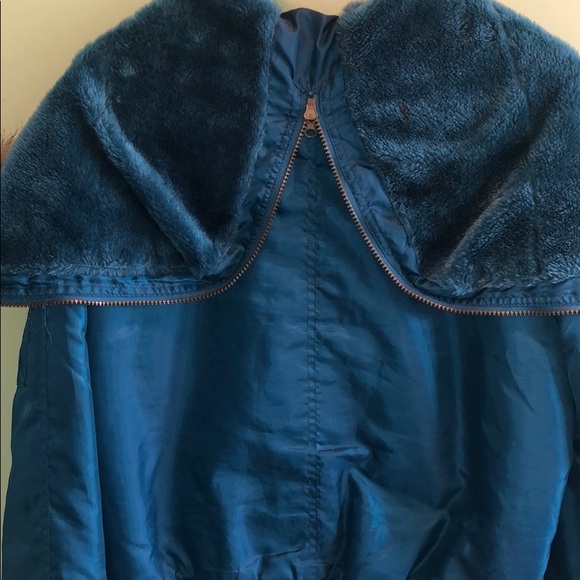 Jacket - Picture 5 of 8